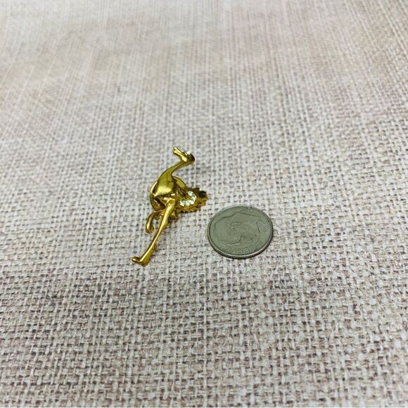 Gold Ostrich Crystal Straight Back Pin - Picture 1 of 4
